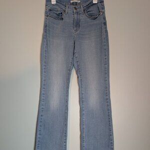 Levi’s S.F.  Classic Boot Cut Jeans Ladies Size 10